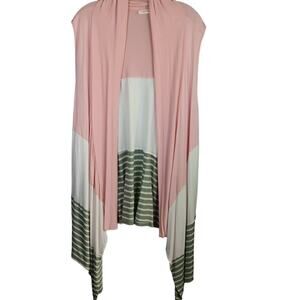 EUC Entro Rose, White, and Green Soft Handkerchief Hemline Vest Size 2X